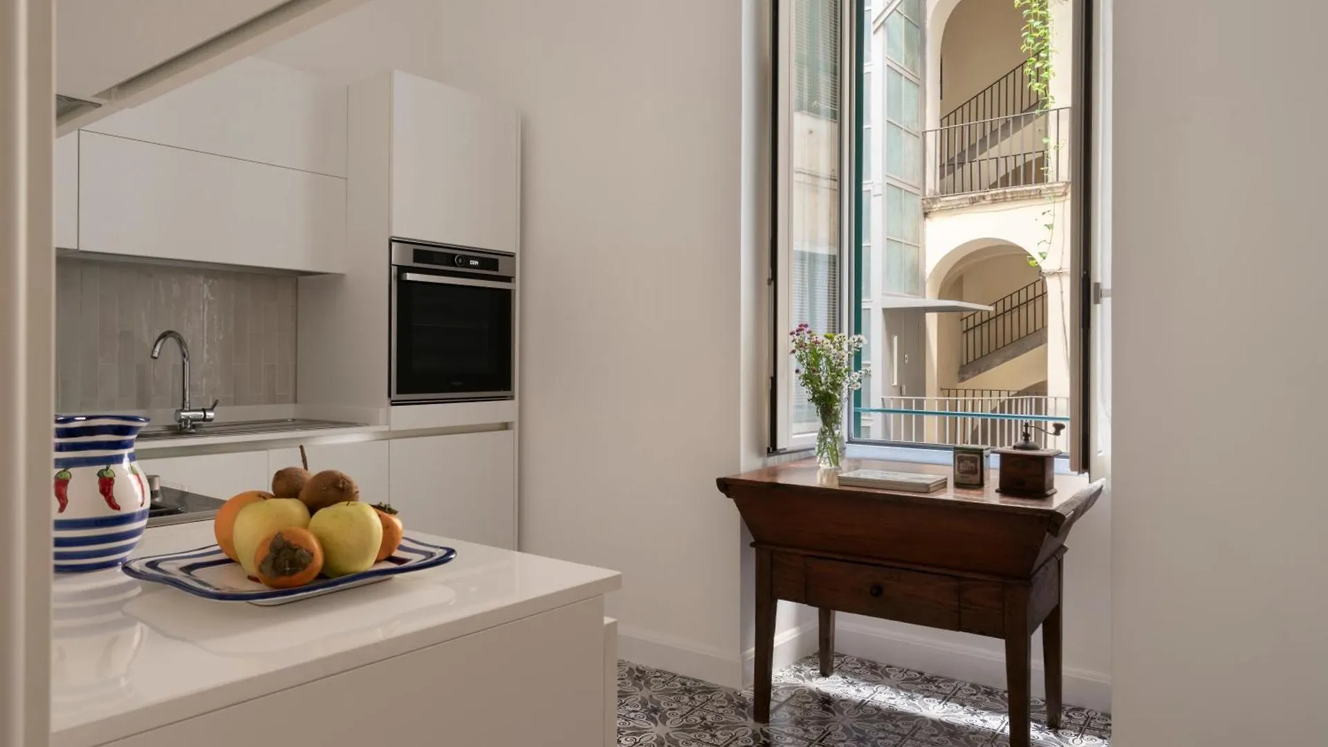 Chiaia Luxury Apartment Νάπολη